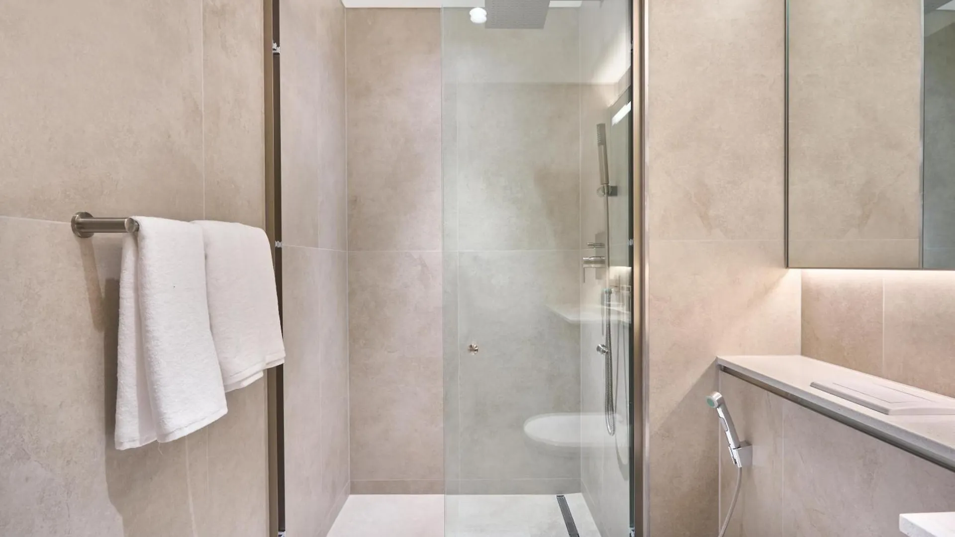 Stay By Latinem Luxury 1Br Holiday Home Cvg 4204 Near Burj Khalifa Dubai Apartment