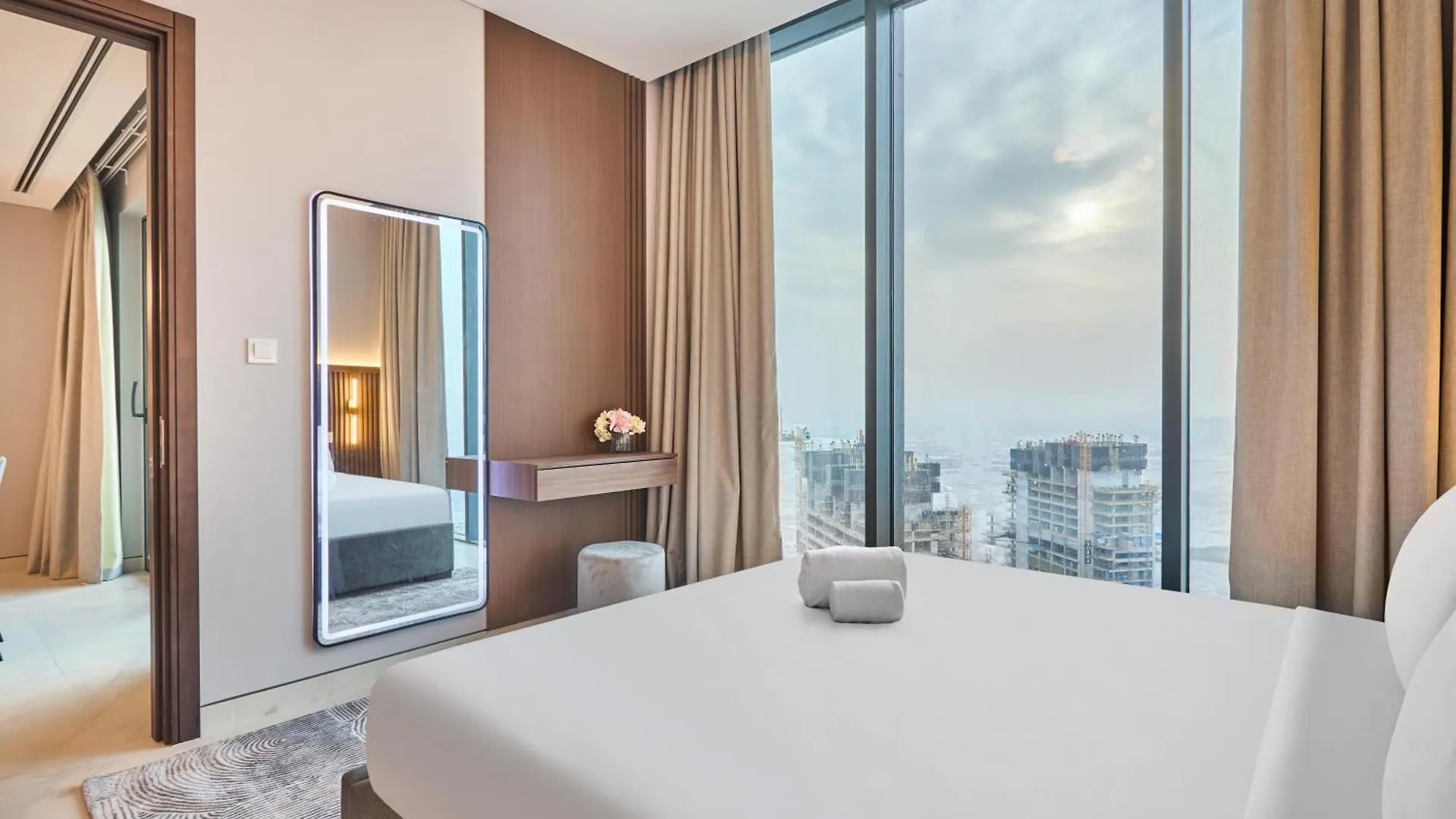 Stay By Latinem Luxury 1Br Holiday Home Cvg 4204 Near Burj Khalifa Dubai